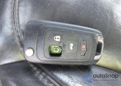 2014 Buick Regal 1Fl z USA, uszkodzony, nr VIN 2G4GV5EK2E9291133